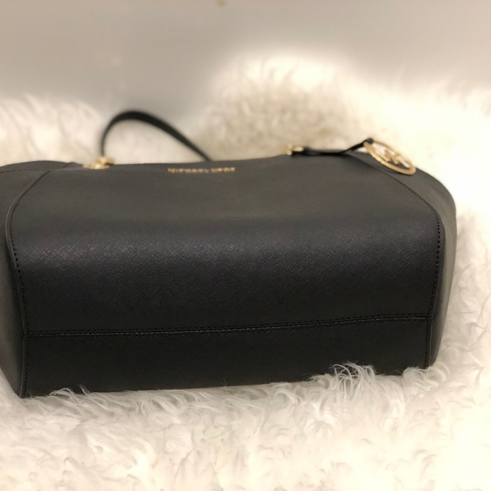 SOLD - Michael Kors Black Jet Set Travel Bag - Picture 5 of 7